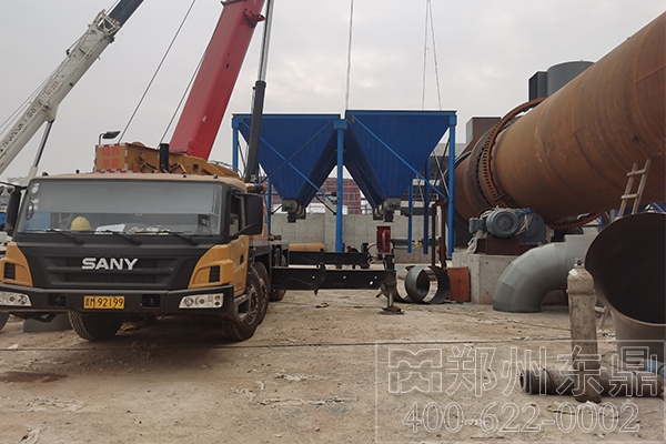 山西河津煤泥烘干機生產(chǎn)線安裝現(xiàn)場 山西河津煤泥烘干機生產(chǎn)線安裝現(xiàn)場